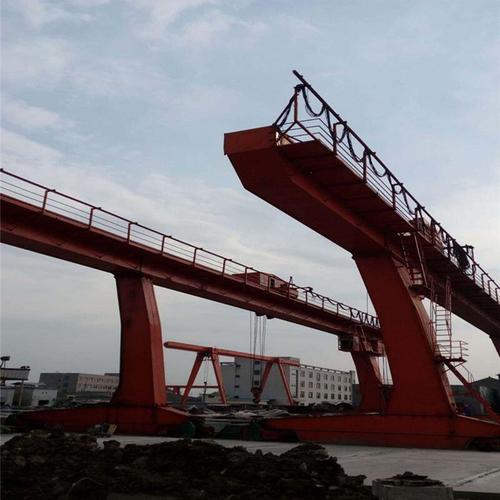 新泰市龙豪起重设备厂 产品供应 厂家直销5t10t30t航吊龙门吊天车轨道